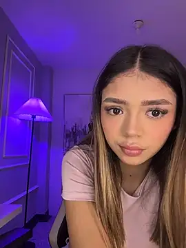 HoneyMollyX online show from 04/07/26, 01:00