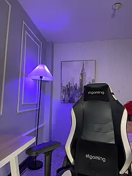 HoneyMollyX online show from 04/09/26, 01:05