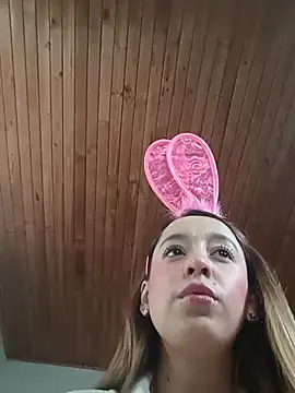 LunaDelire online show from 10/28/25, 01:25