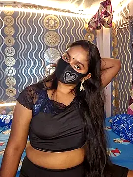 Sweet-Maddlina online show from 10/28/25, 05:11