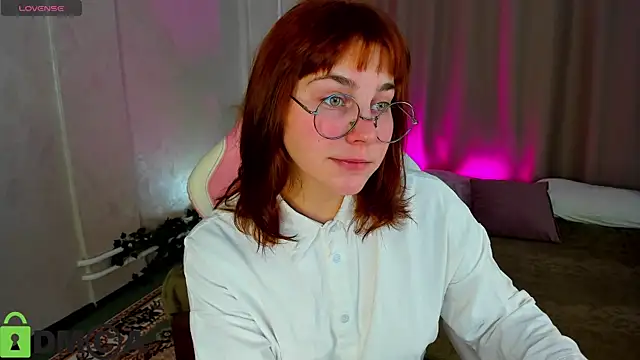 Rene Shine online show from 11/17/25, 01:00