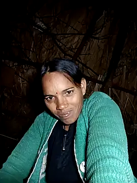 Cutsedi3 online show from 12/17/25, 10:16