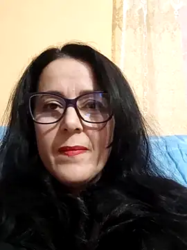 Snapshot of Amelialove42 chatting on 10/23/25, 04:28 Amelialove42 online show from 10/23/25, 04:28
