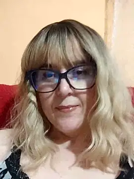 Amelialove42 online show from 05/29/26, 07:01