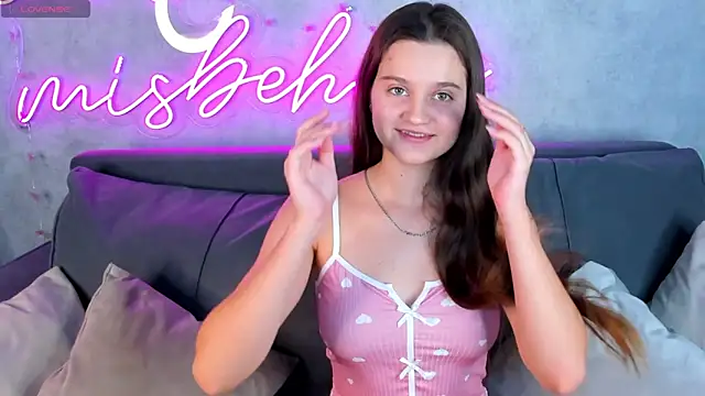 Renesmy Black online show from 10/24/25, 12:41