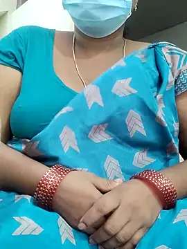 Snapshot of sweetramya chatting on 10/15/25, 08:03 sweetramya online show from 10/15/25, 08:03