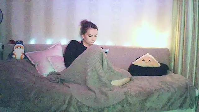 MoodieMira online show from 02/25/26, 06:28