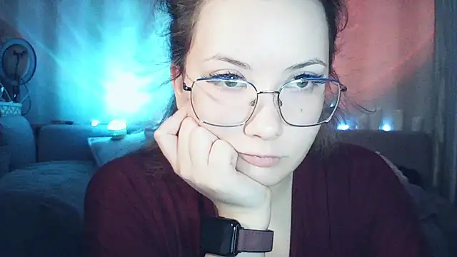 MoodieMira online show from 02/28/26, 07:48