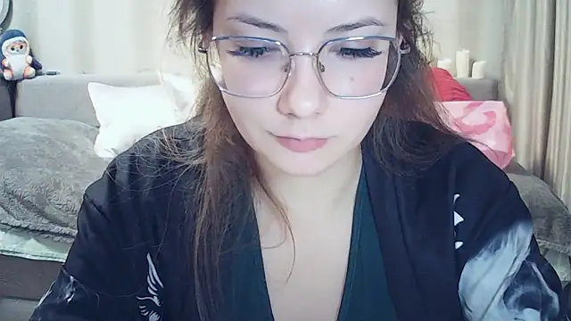 MoodieMira online show from 03/04/26, 03:40