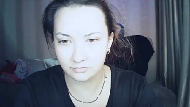 MoodieMira online show from 04/21/26, 06:01