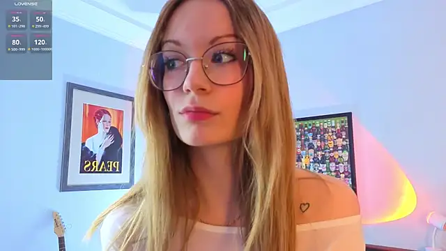 Snapshot of Edlin_gail chatting on 11/06/25, 02:29 Edlin gail online show from 11/06/25, 02:29