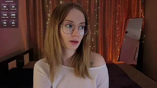 Snapshot of Edlin_gail chatting on 01/12/26, 05:51 Edlin gail online show from 01/12/26, 05:51