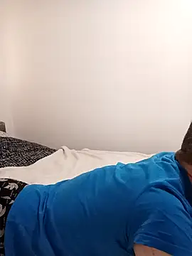 Snapshot of Mike_3789 chatting on 10/16/25, 09:54 Mike 3789 online show from 10/16/25, 09:54