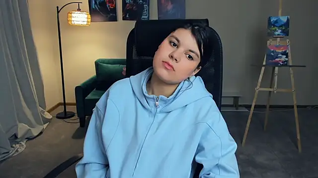 NicolaAlsaqri online show from 10/14/25, 07:31