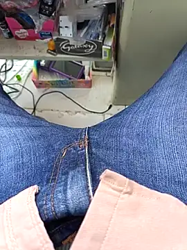 Snapshot of vi25vofgg chatting on 10/14/25, 06:25 vi25vofgg online show from 10/14/25, 06:25