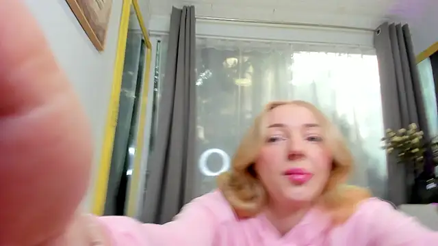 SundyRose online show from 03/03/26, 08:09