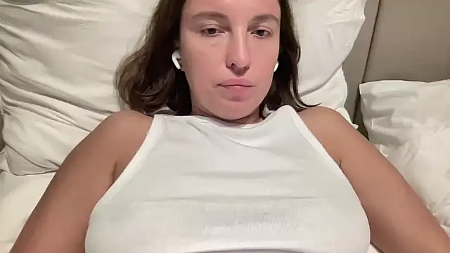 CArivora online show from 02/22/26, 10:30