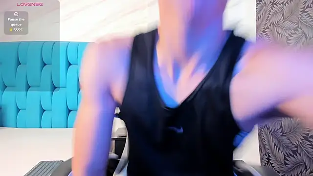 Tyler  Colt online show from 10/23/25, 06:50