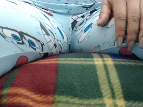 luna hot extreme online show from 10/20/25, 01:00