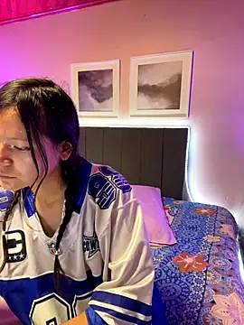 Ninfa pink online show from 10/18/25, 07:14