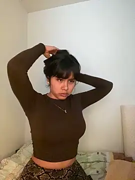SweetieMariana online show from 10/17/25, 05:37