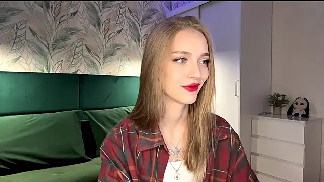 EvaPeace online show from 10/24/25, 04:14