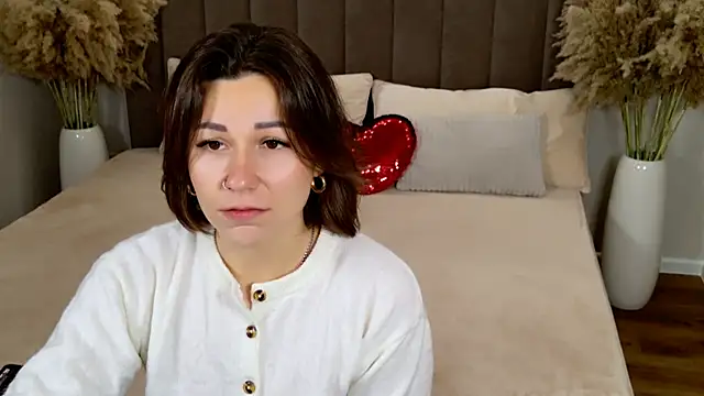 EdenSolis online show from 11/16/25, 09:04