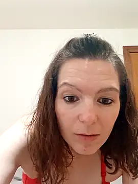 labellerose online show from 10/31/25, 06:20