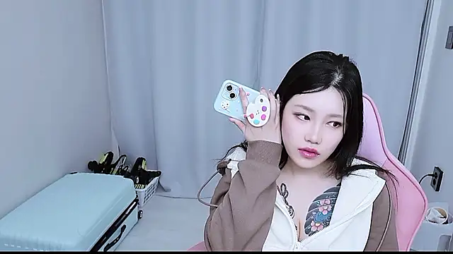 MISA 02 online show from 12/22/25, 01:19