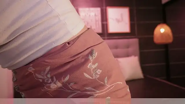 Thalia Karlson online show from 11/11/25, 12:05