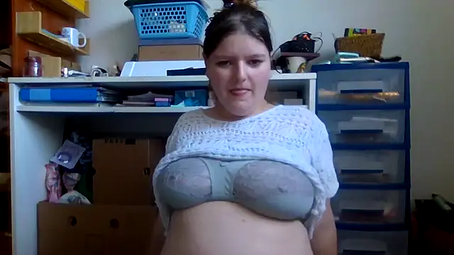 Snapshot of nymphomane2006 chatting on 10/17/25, 01:35 nymphomane2006 online show from 10/17/25, 01:35