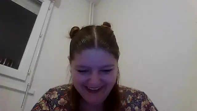 Snapshot of nymphomane2006 chatting on 10/21/25, 09:59 nymphomane2006 online show from 10/21/25, 09:59