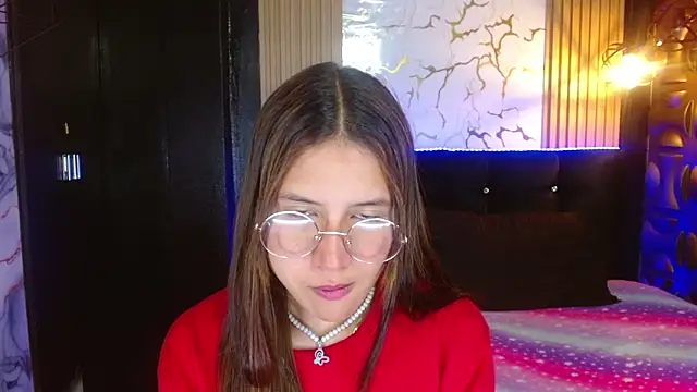 tinibunny online show from 10/28/25, 07:05