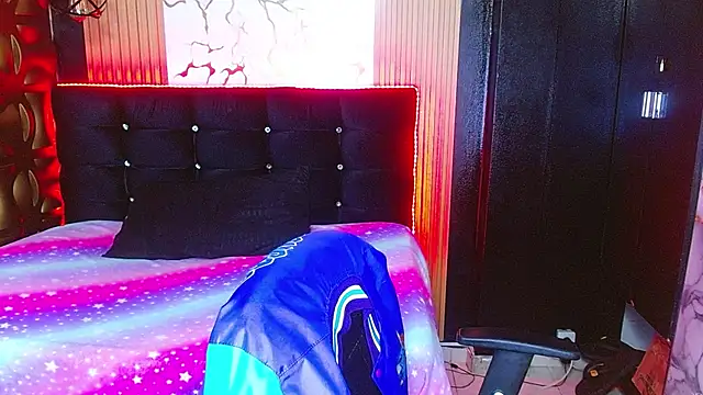 tinibunny online show from 11/02/25, 07:16