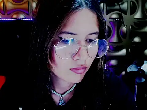 tinibunny online show from 11/06/25, 07:59