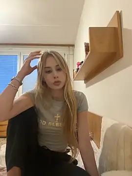 JudithCarly online show from 11/02/25, 03:47