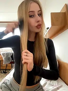 JudithCarly online show from 11/26/25, 10:27