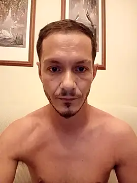 Snapshot of Graimito chatting on 06/13/26, 03:43 Graimito online show from 06/13/26, 03:43