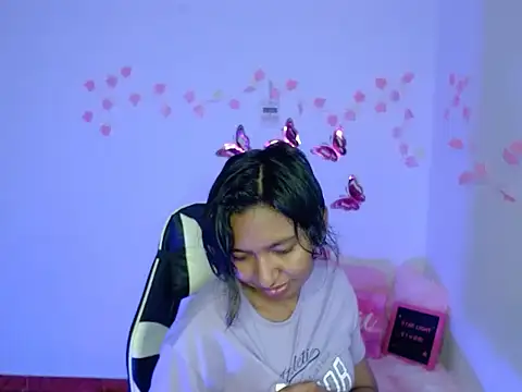 amber  666 online show from 10/17/25, 12:47