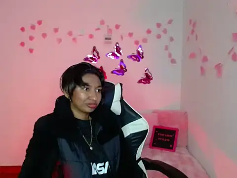 amber  666 online show from 10/19/25, 11:49