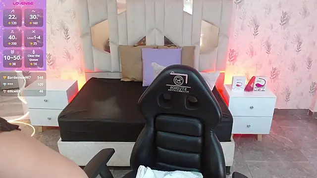 MARIANA TAY1 online show from 11/04/25, 03:05