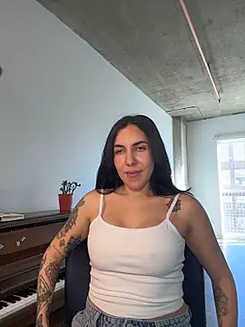 Lolathebaddie online show from 02/04/26, 04:35