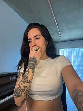 Lolathebaddie online show from 02/17/26, 05:41