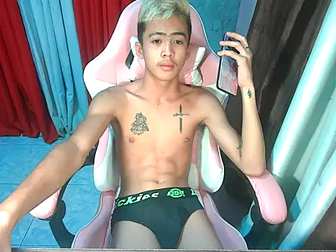 boy raphael online show from 03/01/26, 02:52