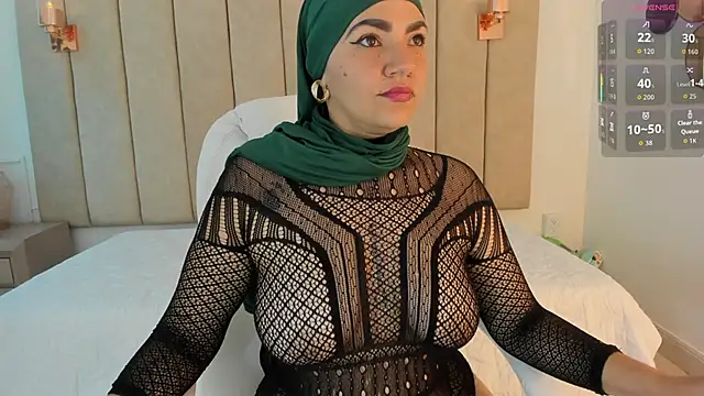  naylaa  online show from 12/23/25, 03:37