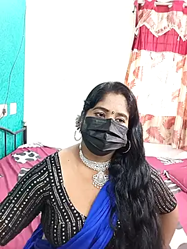 tamil-aunt online show from 11/07/25, 04:12