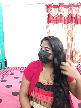 tamil-aunt online show from 11/18/25, 05:01