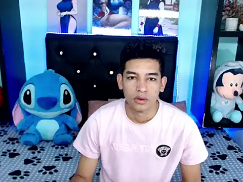 x Aaron x online show from 10/24/25, 03:36