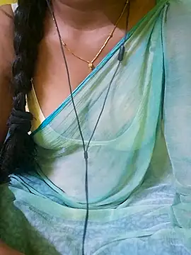 Snapshot of tamil_kanaka chatting on 06/09/26, 05:02 tamil kanaka online show from 06/09/26, 05:02