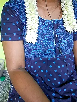 Snapshot of tamil_kanaka chatting on 06/23/26, 05:00 tamil kanaka online show from 06/23/26, 05:00
